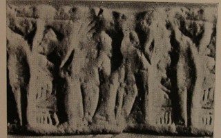 Pot-stand between king and his attendant